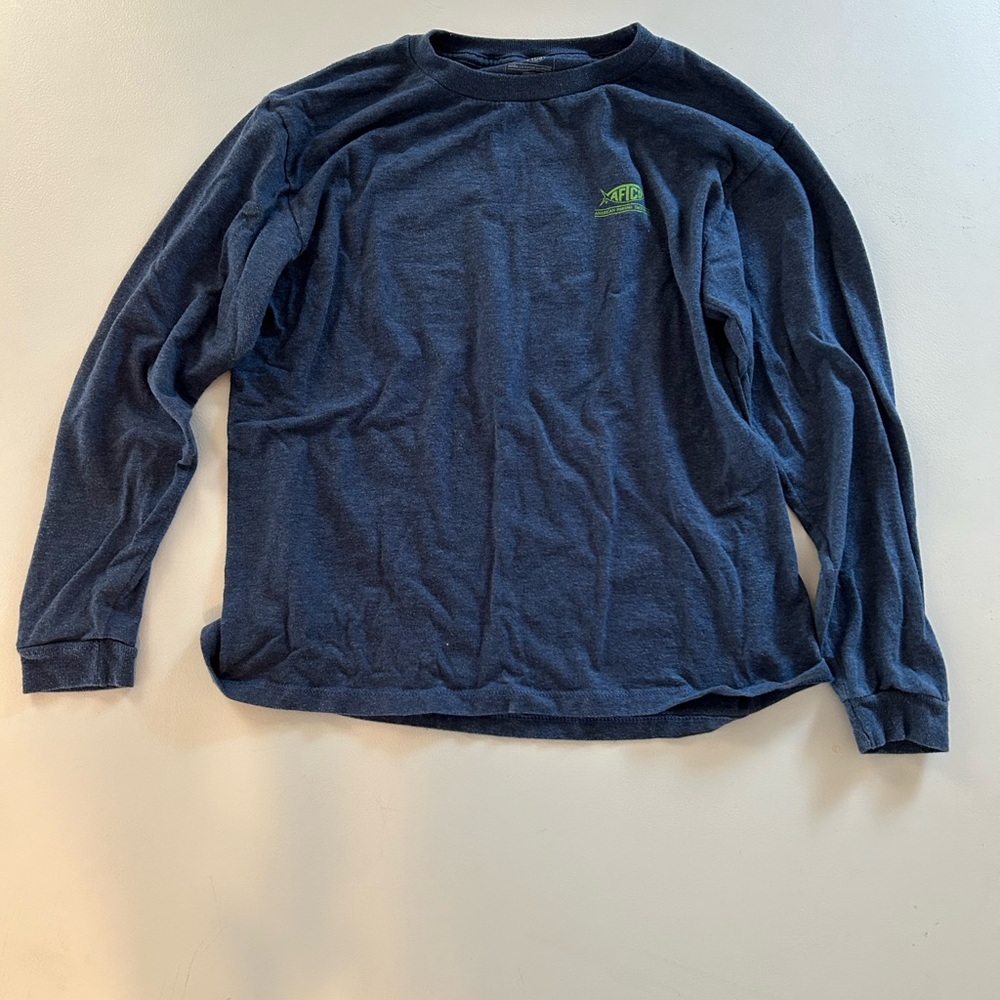 Boys large AFTCO shirt with fish design